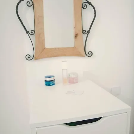 Charmoso Apartamento Central Com Jardim