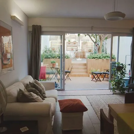 Charmoso Apartamento Central Com Jardim * 리스본